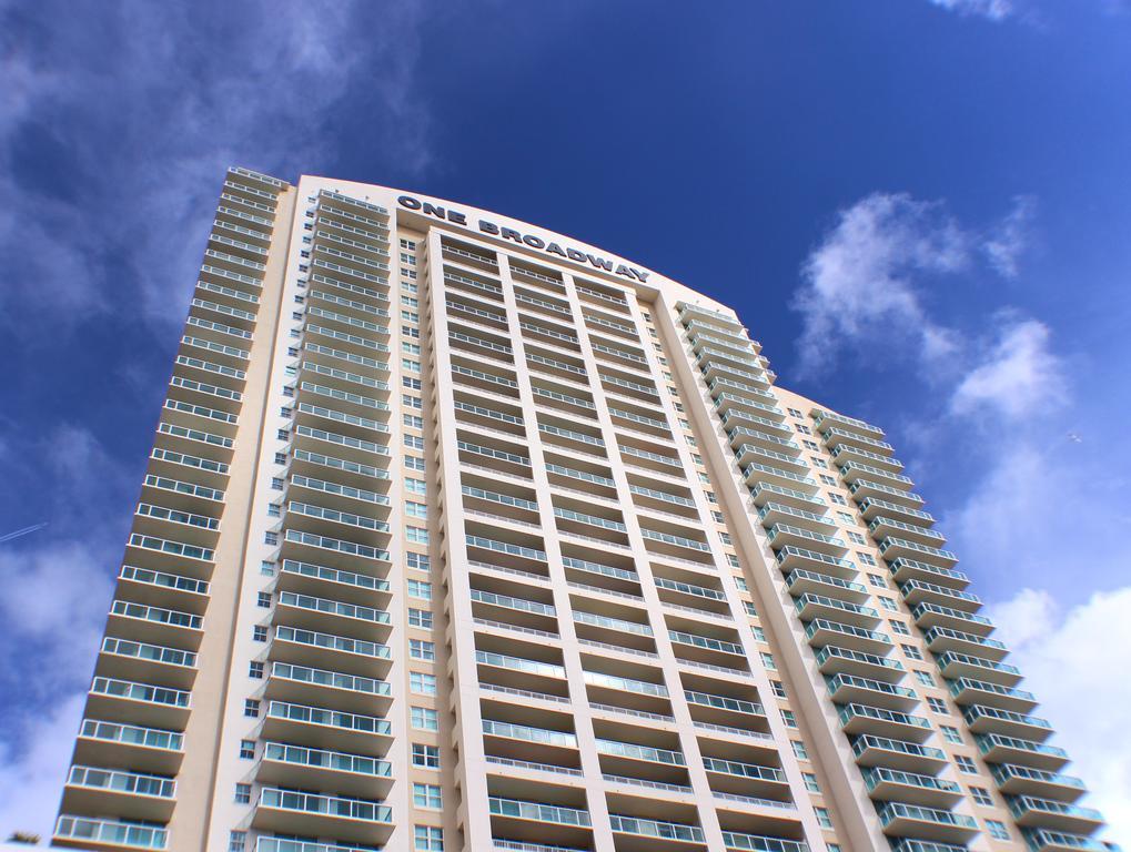 Dharma Home Suites Brickell Miami At One Broadway ภายนอก รูปภาพ